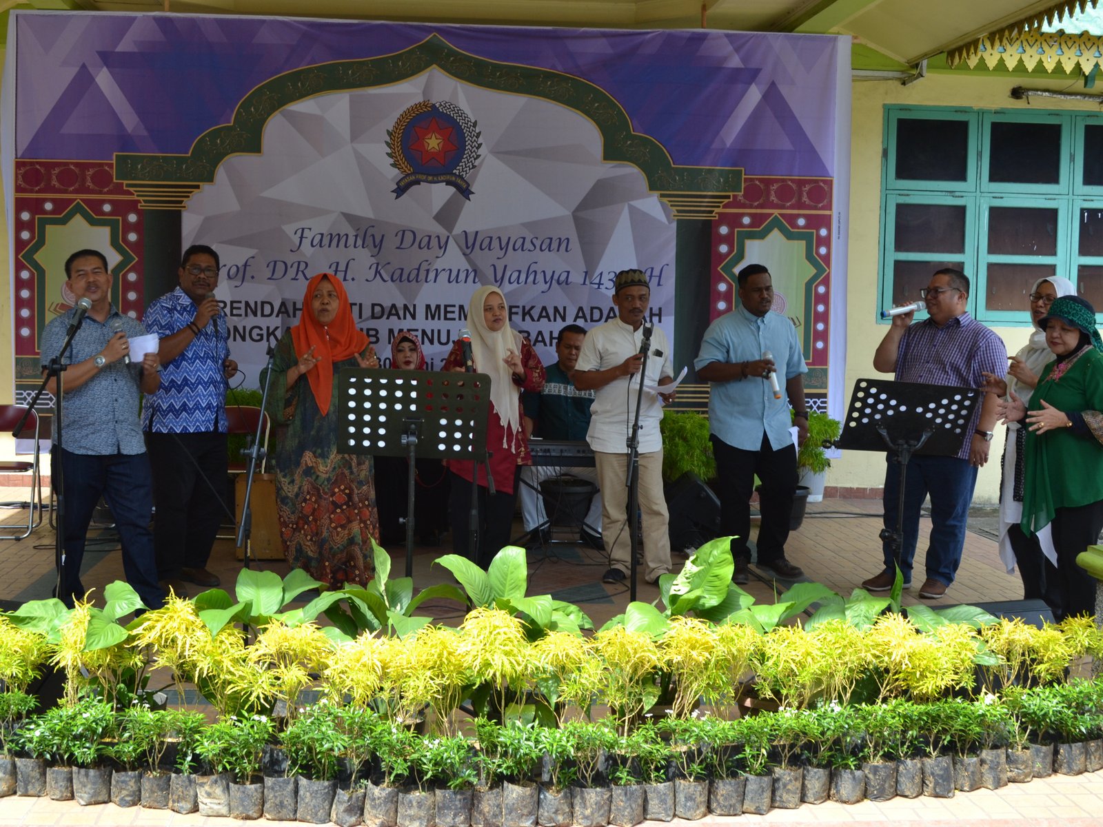 FAMILY DAY YAYASAN PROF.DR.H.KADIRUN YAHYA 1439 Hijriah _ypdhky_halal-bi-halal-1439-hijriyah-yayasan-prof-dr-h-kadirun-yahya_502789.jpg ypdhky_halal-bi-halal-1439-hijriyah-yayasan-prof-dr-h-kadirun-yahya_502789.jpg